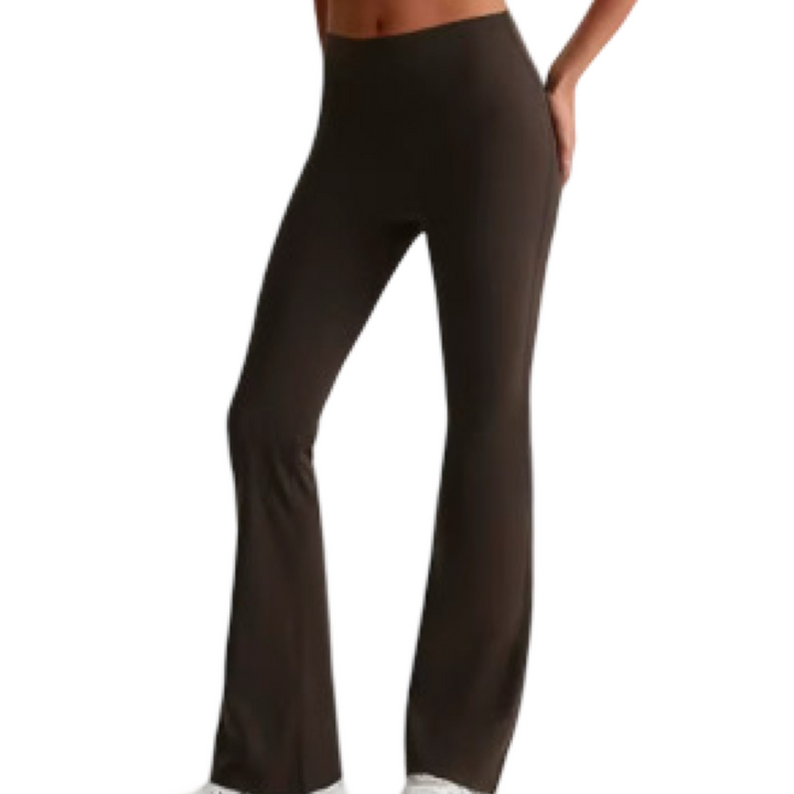 Essential Flare Pant